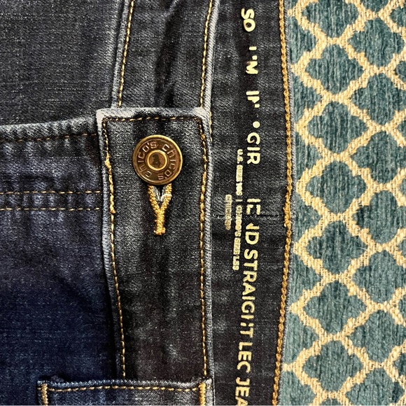 Chico’s size 1.5 short jeans - Picture 2 of 3